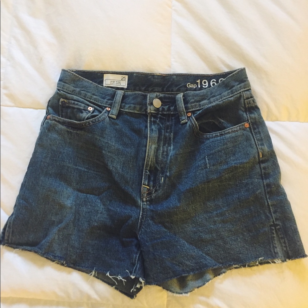 Gap 1969 Jean Cutoff Shorts